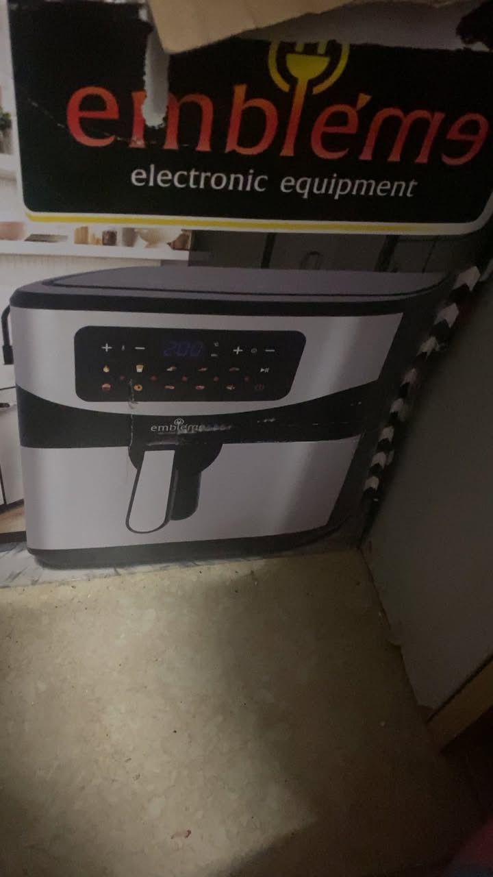 قلايه هوائيه ممستخدمه ابد اخذتهه ب150 اريدهه ب100


**إذا كنت صاحب هذا الإعلان وتريد حذفه لأي سبب، رجاءا أرسل رسالة إلى الدعم الفني**