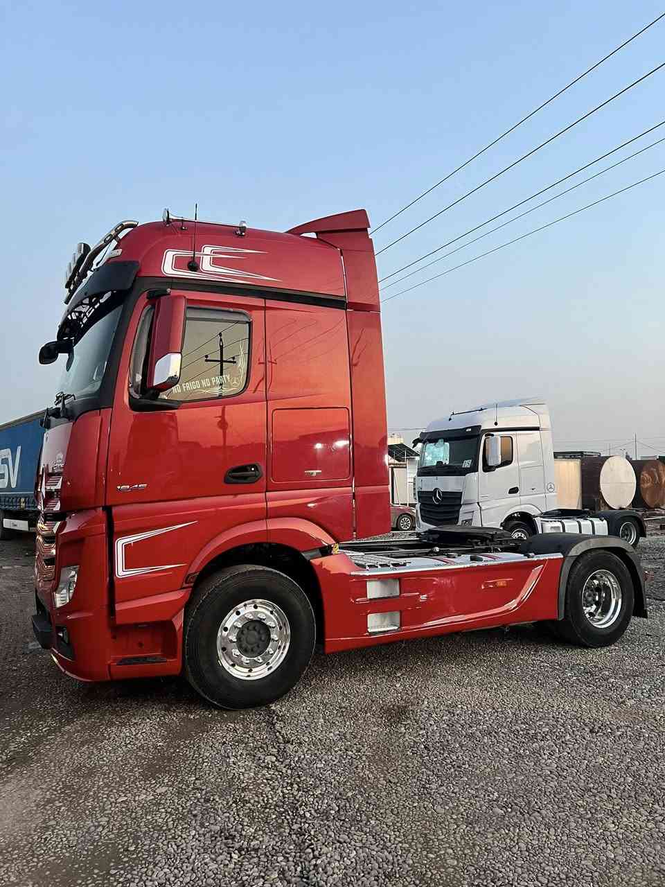 موديل 2016 كاتي
حجم 1845
مواصفات تبريد ثلاجه كاميره حساس طخم تايرات طخم ويل كروم 
معرض حجي رمضان اربيل كلك 
***********
***********
