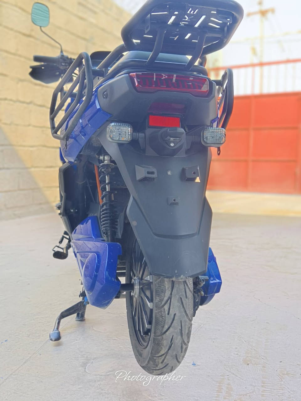 دراجه شحن اباجي للبيع مثل ما موجود بالصور نظافة فول جاهز من كلشي بطاريات جدد ونلي الاصلي ملف 3000W سرعة فوول + مثبت سرعة + 2 سويج معى 2 جهاز تشغيل عن بعد المكان ناحية السعر 925 بالنقد و يرهم بالاقساط الشراي يخابر ***********
