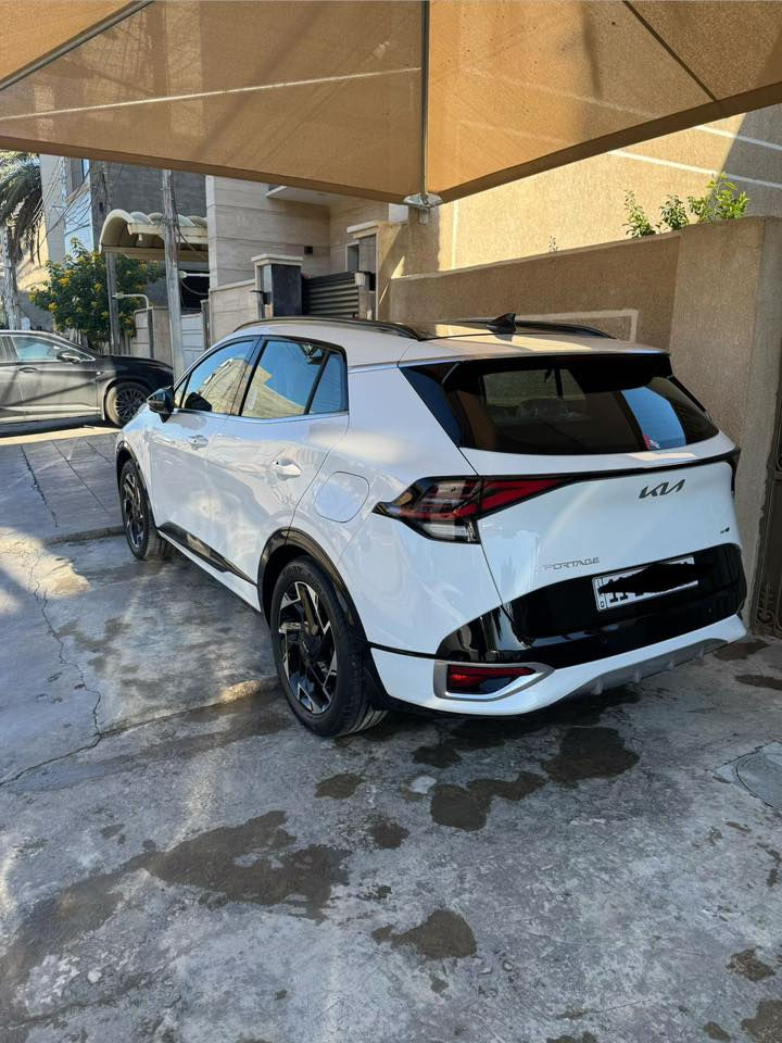 السلام عليكم للبيع سبورتج جي تي لاين موديل ٢٥ زيرو ماشية فقط ٨٠٠ كيلو مغلفة ppf بالكامل رقم بغداد مكانها بغداد الكرخ للاستفسار الاتصال او رسالة واتس اب على الرقم 
***********
