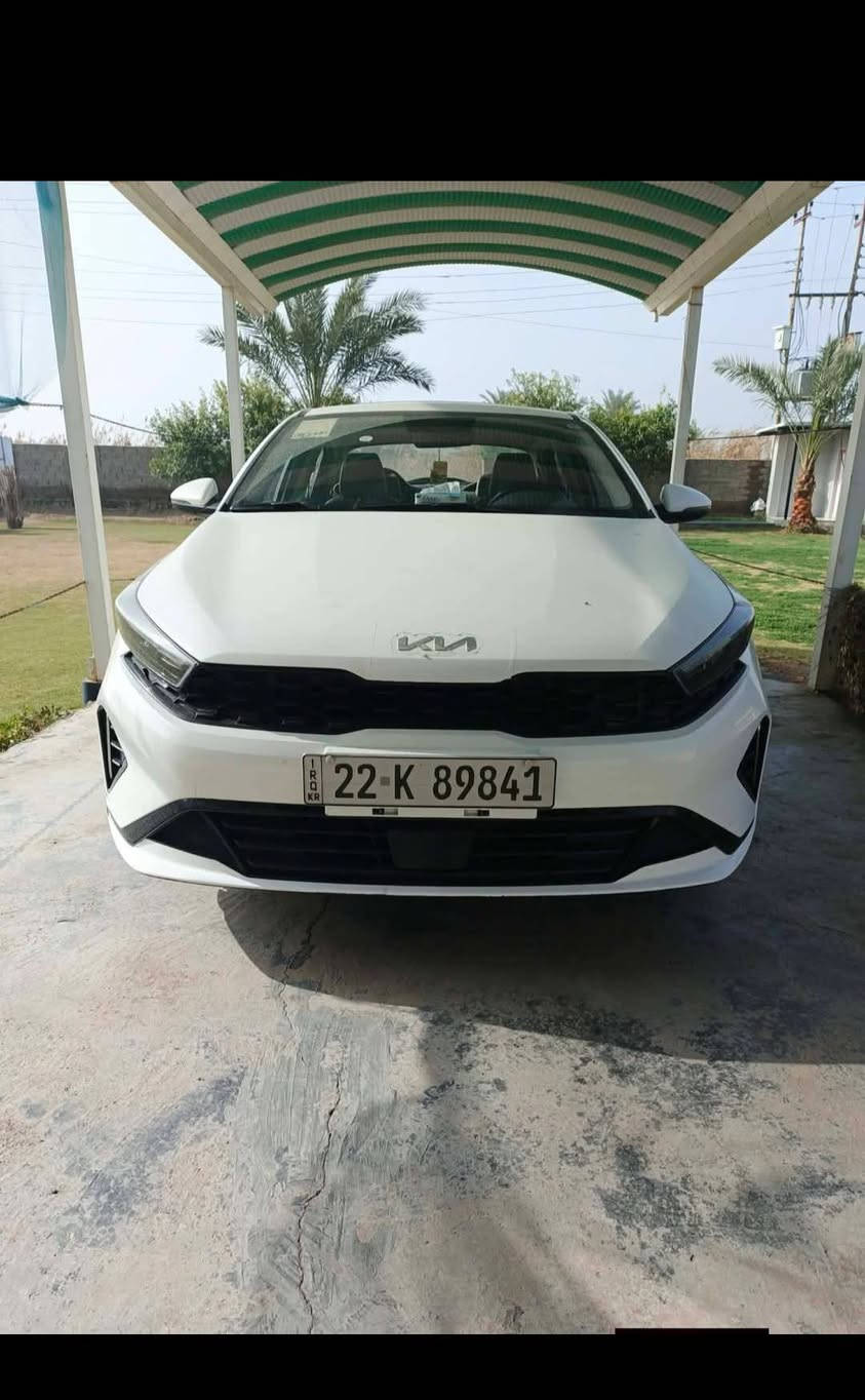 سلام عليكم
سيراتو k3 تجميع الصين موديل 22

سياره ماشيه 35 الف مكفوله كفاله عامه 

مواصفات /فتحت سقف/بصمه ابواب /صندوق ذكي/ترحيب ابواب/ اشاير بالمري / السياره داخل لون رصاصي / سياره عل وضع الشركه 

مكان السياره بغداد المدائن السعر 138 وبيها مجال حك جيتك لاستفسار اكثر ***********وبيه واتساب
