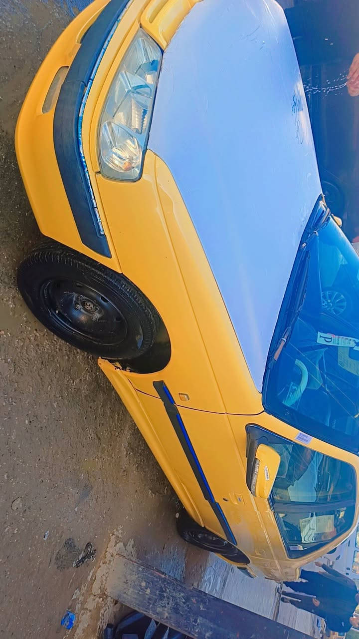 سلام عليكم بيجو بارص موديل 2015 لبيع سياره حلوه مال شغل تبريد شغال ثلج نص عمر تاير بيه مكينه وكير فرنسي خير من الله  مابيه نقص رقم واسط سنويه 72تحويل مباشر  سعر 40 وبيه مجال شراي /***********
