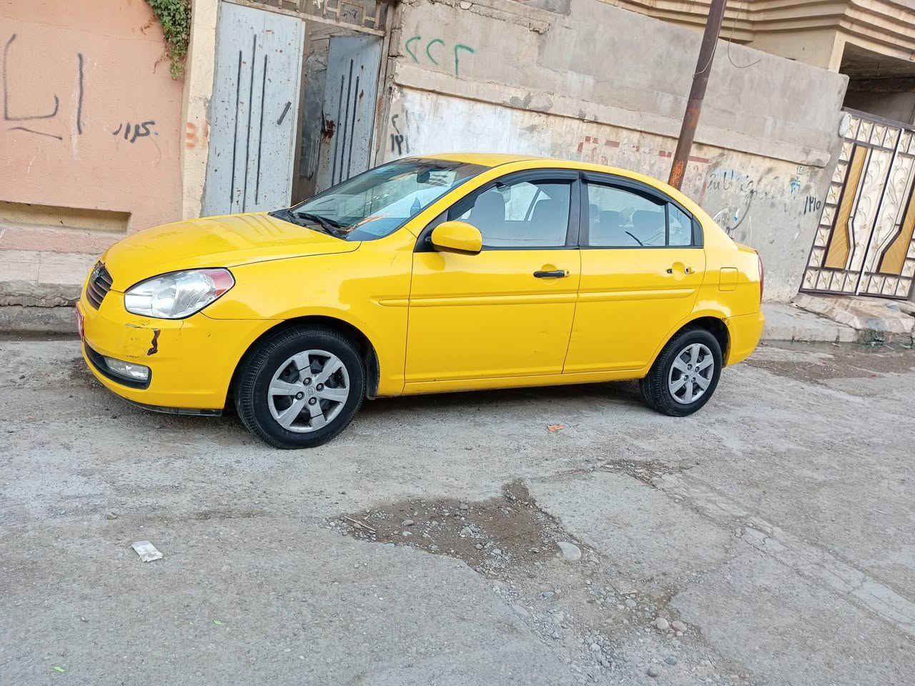 السلام عليكم
اكسنت دبدوب تكسي 2010

امريكي

ضررها بوند امبدل اصلي وبيها تلقيطات مال تكسي 

السيارة بأسمي اني صاحبها الشرعي 

السعر 105 وبيها مجال

رقم موبايل ***********

وبي واتساب

المكان الموصل
