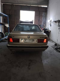 بي ام دبليو ٥٣٥ • ١٩٩٠ • رقم مميز