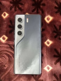 تيكنو كامون 40 برو • ٢٥٦ • بطارية ٥٢٠٠