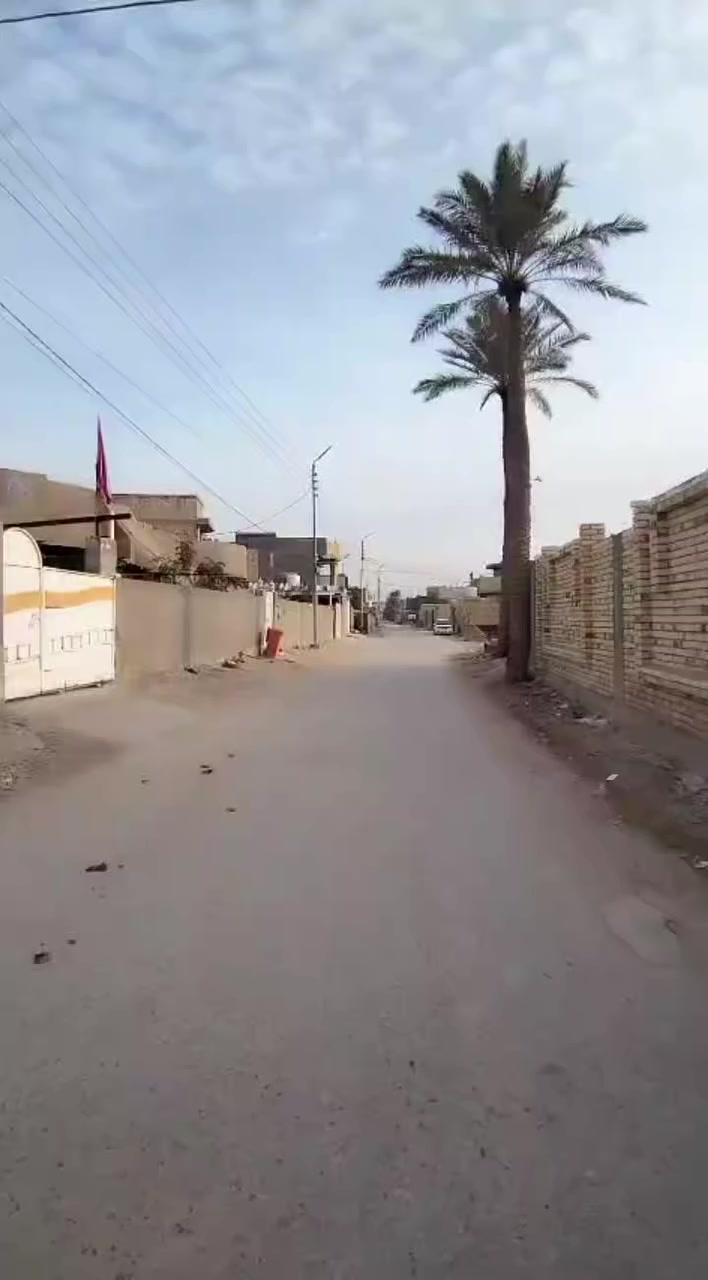 السلام عليكم ورحمة الله وبركاته
🔹 قطعة أرض ركن للبيع
📍 الموقع:  كاع الزكندري شارع زين العابدين – بصفحة الكوام، قرب بيت جبير
▪️ نوع السند: طابو زراعي (سند 25)
▪️ المساحة: 219 متر
▪️ النقل: مداورة خلال يوم واحد بعد الشراء
✅ تتوفر جميع الخدمات:
ماء – كهرباء – شارع مبلط – إنارة
📞 للاستفسار الاتصال على الرقم:
***********
