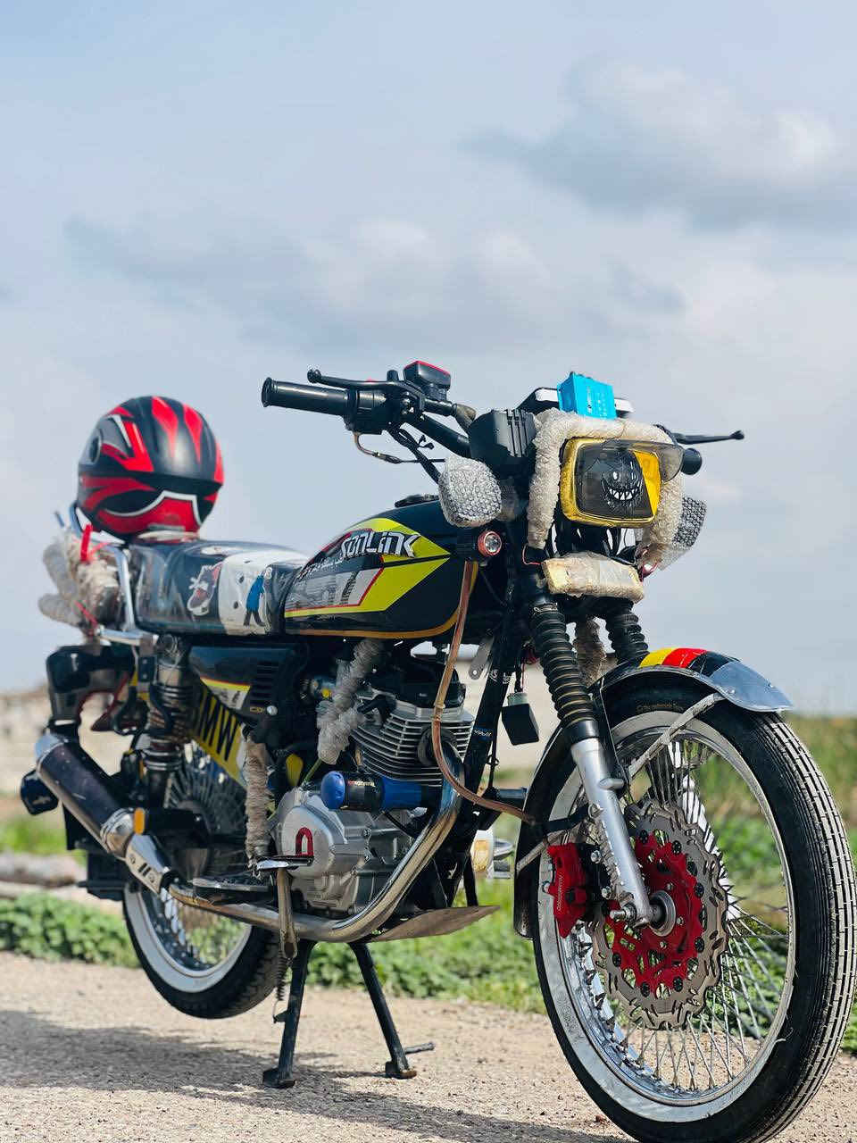 يا الله 
السلام عليكم 
البيع تايكر 25كفاله عامه  دراجه 
حلوه ومرتبه مثل لبصوره مابيه أي نقص عله نفس لحطه كله شغال دشبول كلشي شغاله نشرات كامله مابيه أي نقص 740وبيه مجال بسيط حيل رجان مو شراي لاتخابر ***********
