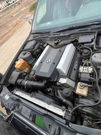 BMW 730i V8   رقم بغداد بسمي سياره كامله من كلشي كل نقص ما بيها مكينة ...