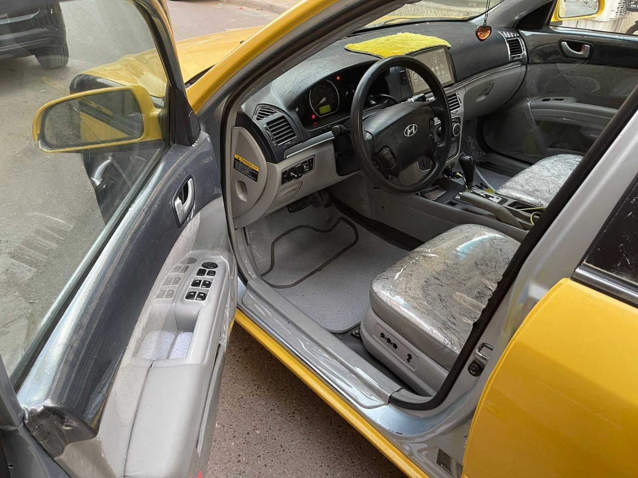 سوناتاه وارد امريكي حادثه باب والجاملغ الخلفي صفحة السايق عيزه صبغ مدوشمه عام مكينه وكير جدد 2400 تخم تاير جاهزه منضومه غاز  موديل  2007محدث 10 مصفره هيئه وغرامات بسمي  مكاني بغداد للاستفسار *********** بغداد, العراق
