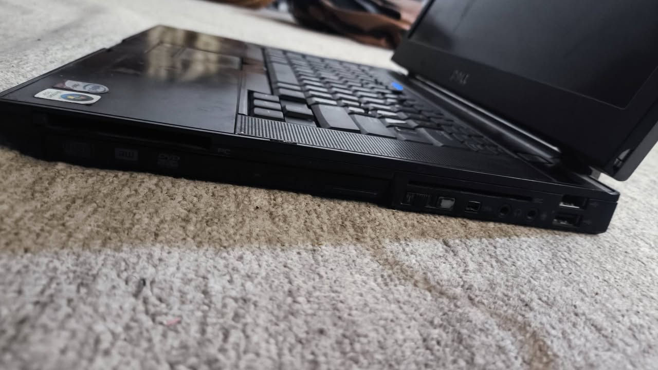 السلام عليكم
اشتغل ب امزون بيش  ماجان ابيعهن توصيل عليه اذا داخل بعقوبه 
رصاصيه بطاريه تعبانه بس شغالات ثنينهن شاحنات شغالات كل وحده شاحنه


**إذا كنت صاحب هذا الإعلان وتريد حذفه لأي سبب، رجاءا أرسل رسالة إلى الدعم الفني**