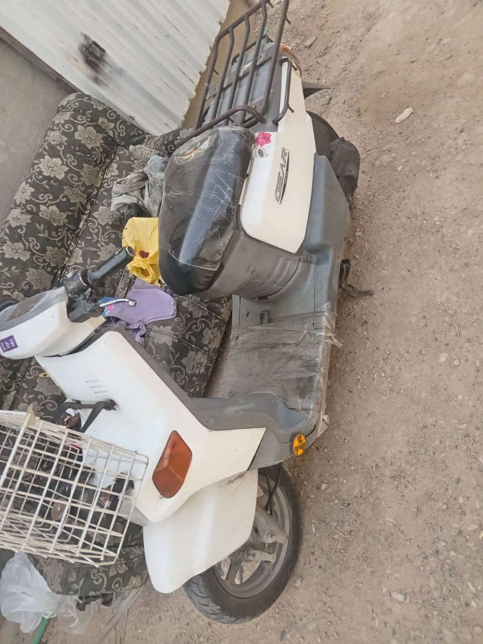 سلام عليكم دراجة بيكم نضيفة كلش سعرها ب350 بيها مجال حك جيتك مكان بغداد 
رقم *********** 
واتساب فقط
