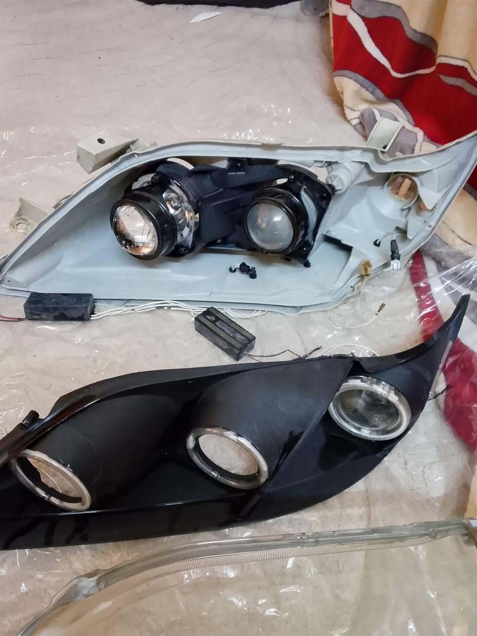 لايتات سود رياضي مال كامري للبيع
مستعملات فترة قليلة ب 110 قفل 
اليريدهم موجودات ***********
ومطارة مال راديتر مال مي ب 30
ومخاد مال كشنات
