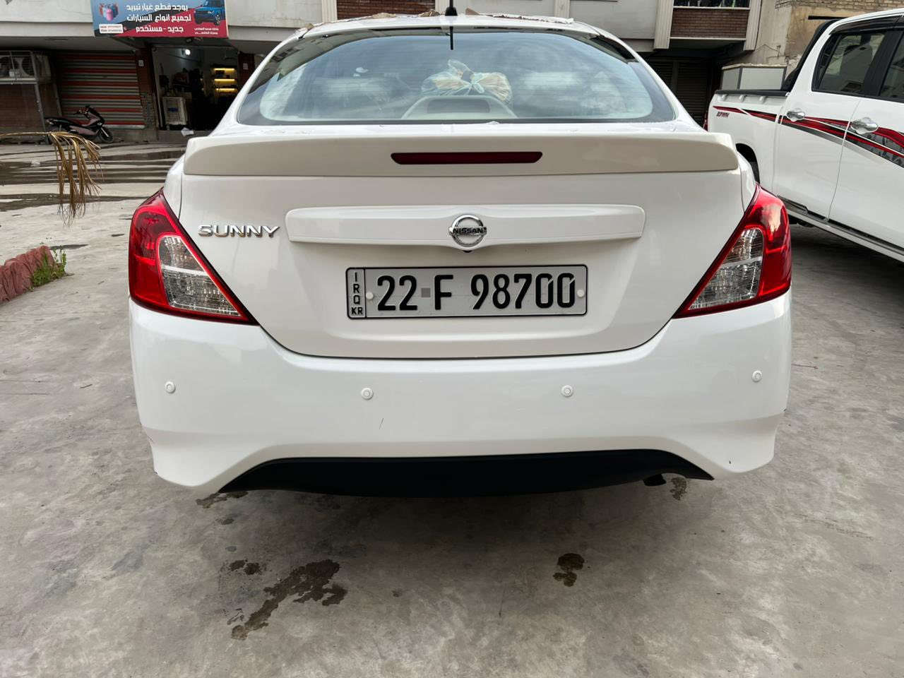 سلام عليكم سياره نيسان سني موديل 2025مصريه ماشيه 15الف زيرو  سياره مال بيت نضيفه كلش رقم أربيل. سعره 127ورقه وبيه مجال بسيط  مكاني الغدير ساحت ميسلون رقم ***********
