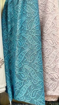 شيلة • ذكاء اصطناعي • ألوان محددة