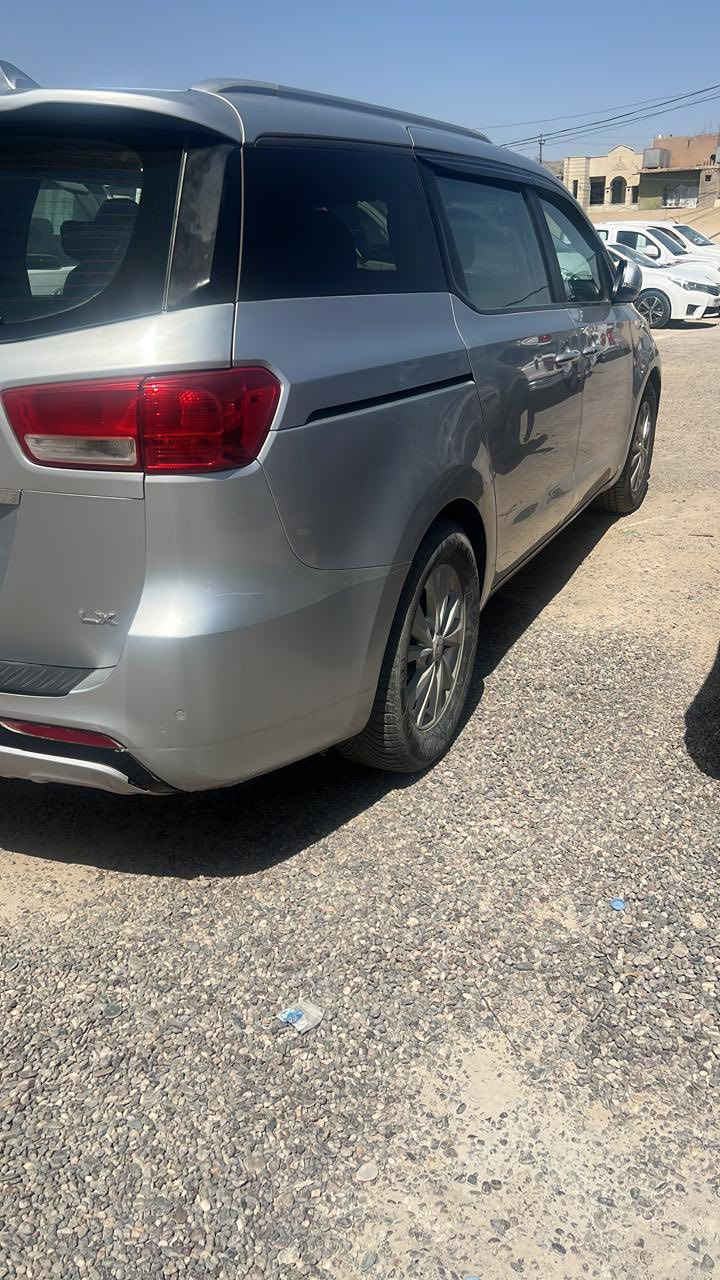 السلام عليكم عيني كيه سيدونه موديل 2017 مواصفاته LX فول مواصفات اوتماتيك بانزين 6سلندر  السعر 185 ورقه وقابل للتفاوض لل استفسار ***********
