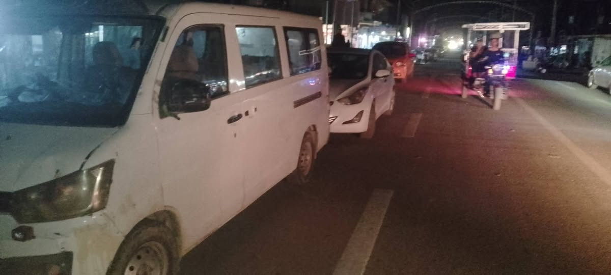 سلام عليكم سياره فاو خشفه موديل 15 جير واكسن خير من الله ومكينه بيها بدايه بخار د35
***********
