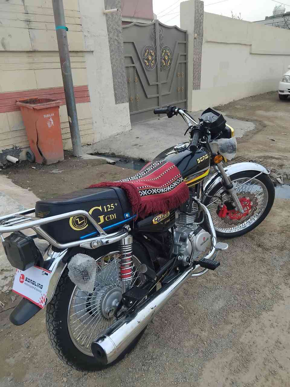 تايكر موديل ٢٥  للبيع نضيفه كدامك بصوره مماشيه هواي صارله شهر من طالعه ماشيه ٢الفين  دراجه اخت الزيرو  تجي تفحص وتروح السعر خاص ***********
