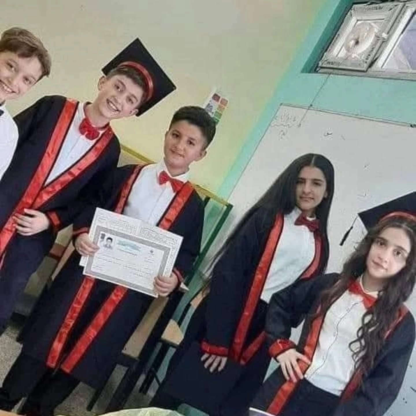 روب تخرج + قبعة
من الروضه و الصف الاول الى السادس ابتدائي 
والمتوسطة والإعدادية  والجامعة 🥰

مفرد وجمله

جميع الالوان والموديلات
بدء التحضير الموسم
التخرج🎓 

انسب الاسعار 🥰

 لدينا 😍
*روب تخرج😎
 *قبعات تخرج🎓
*وشاحات بجميع الألوان طباعه ⚪️⚫️🔴

*وكذلك متوفر بكج كامل البكج يحتوي😍
( روب ،قبعه،وشاح،شهادة،مع الطبع)

* مستعدون لتجهيز  الروضه والمدارس وبسعر الجمله 🥰

الف مبروك التخرج مقدماً 😍❤️
للطلب مراسلة الصفحة … تتوفر خدمه توصيل🚘🚖🚘🚖


**إذا كنت صاحب هذا الإعلان وتريد حذفه لأي سبب، رجاءا أرسل رسالة إلى الدعم الفني**