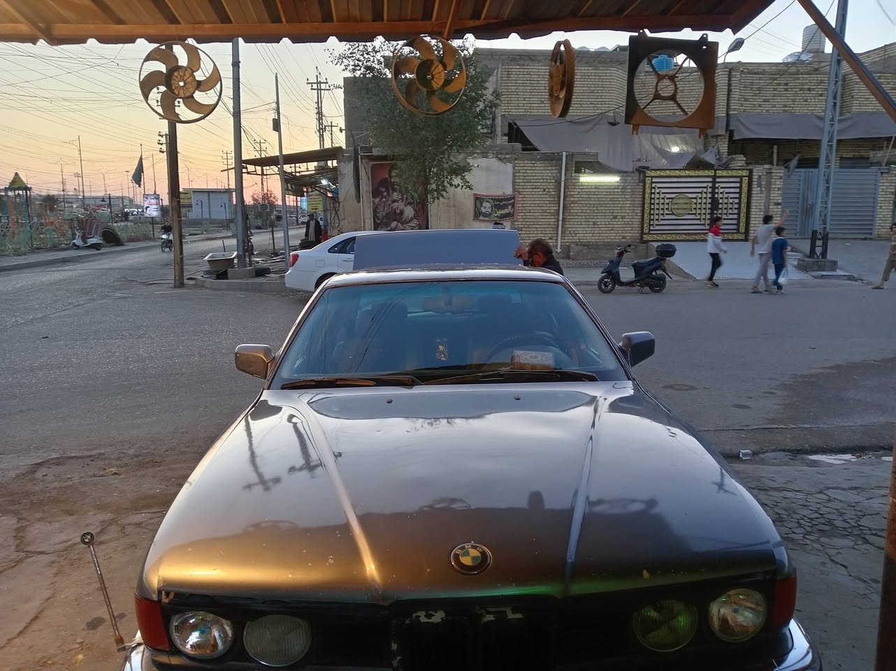 سياره موديل 92 حجم 735 جاهزه حداده 80 بل 100
تبريد طخم تاير كهربائيات جاهزه سنتر لوك رقم بغداد ثاني يوم احولك محوره محرك جنون 3000  السعر 50ميسان العماره
***********
مراوس حسب القناعه
