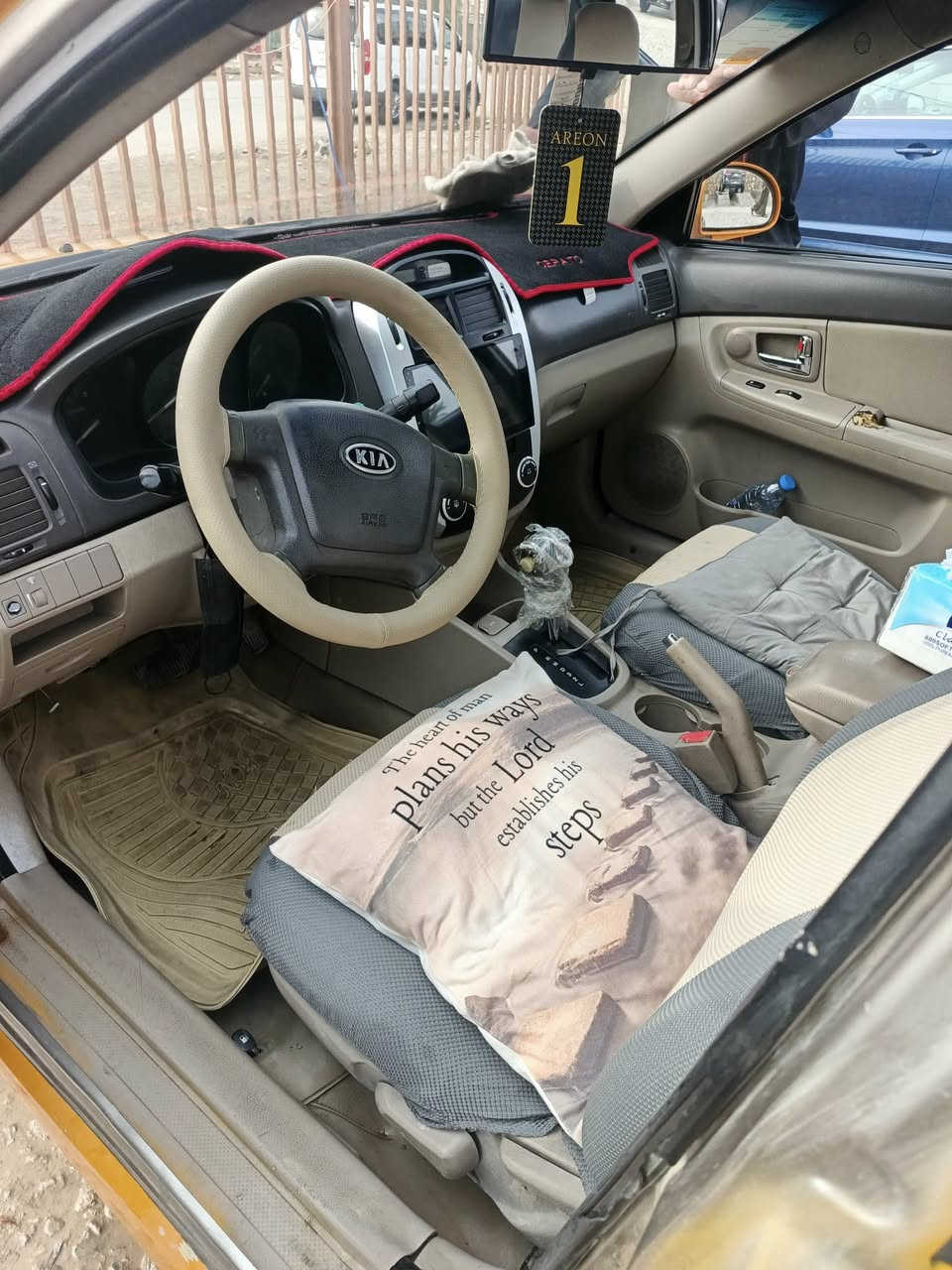 سلام عليكم سياره البيع اسبكترا امريكي رقم كربلاء مصفره هيه ومرور  ضربه فقط باب السائق والدواسه مال باب الصدر موديل 2008 سنويه لل2031 انكليزي مكينه كير جديد تخم تاير جديد خير من الله السياره كبل الشغل جاهزه السعر 78 وبيه مجال بسيط للاستفسار ‏‪
***********‬‏مكان السياره بابل
 الشوملي
