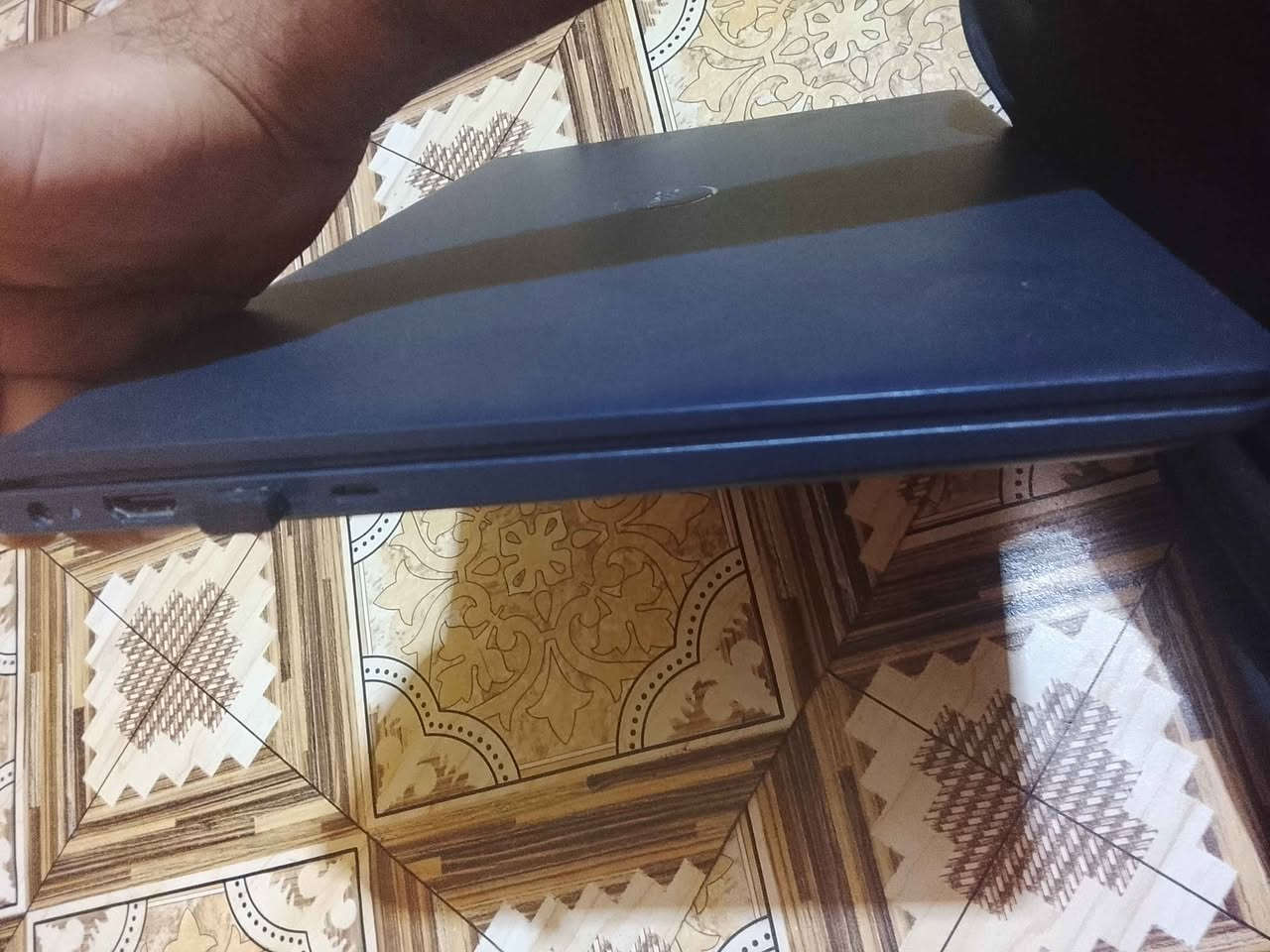 لابتوب dell cor i3 الجيل ال13 جديد مستعمل قليل سعر 450 وبي مجال عنوان البصرة الهارثة *********** للتواصل البصرة, العراق
