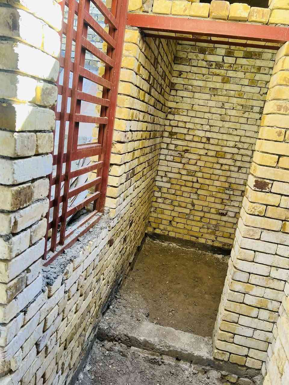 سلام عليكم 

بيت للبيع طابو زراعي

مساحه ١٠٠م مربع ركن 

مكانه كاع حيدر ال فجيل 

حي الجوادين عبر جسر ال عمار عله شارع ٣٠م

بناء طابوك صب كونكريت يتكون من

 ديوانيه مطبخ صاله غرفه صحيات

سعر البيت [٤٥] وبيه مجال 

لاستفسار مراسلة الحساب أو الاتصال على الرقم 
***********
