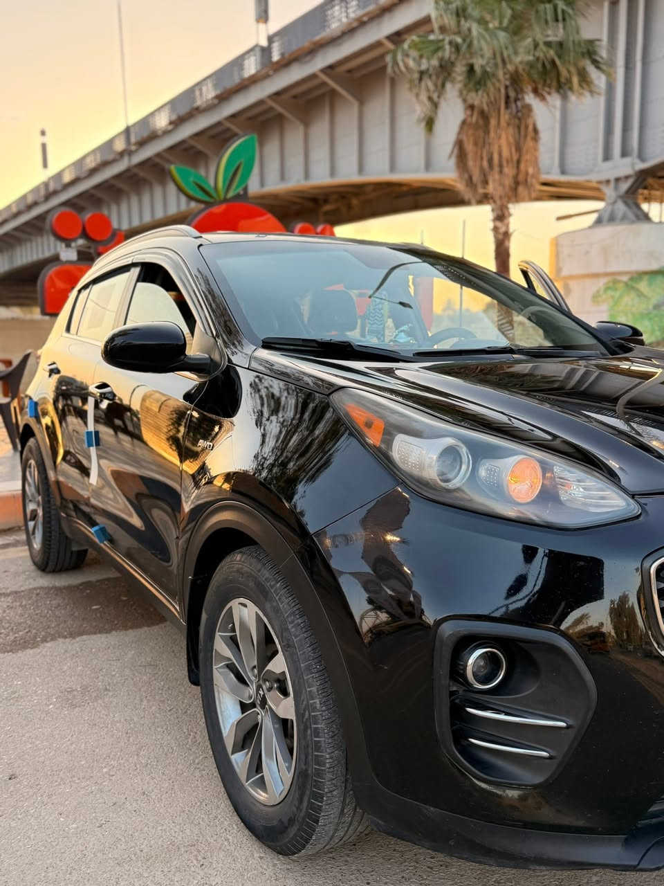 السلام عليكم
كيا سبورتج 2018 رقم أربيل 

              بـ أسمي تحويل ثاني يوم 

  لون اسود ملكي بدون حادث كلين 

        بس جامرلوغ الامامي مبدل ومصبوغ امامي 

بشرط / سونار ، شواصي ، لغود ، كير ، محرك ، مكفولات

        محرك /      2400   Gd

سيارة جديدة مال بيت

داخل لون اسود ، تحكم ستيرن جهتين ، شاشة كبيرة ،

كأمره دوار ، تبريد قطعتين ، كسوات هيتر ، مانع الانزلاق، 

كروز مثبت سرعه، فور ويل ، سبايدر بلادي 

نظام صعود ونزول منحدرات  مود درايف 

ثلاثة أنظمة قيادة ، وبعد بيه مواصفات

السعر /  150 $ وبيه مجال حك جيتك 

  للاستفسار /  ***********

     متواجد  / ع نت واتساب  ، ماسنجر 

ملاحظة /  سونار موجود و السياره للبيع فقط
