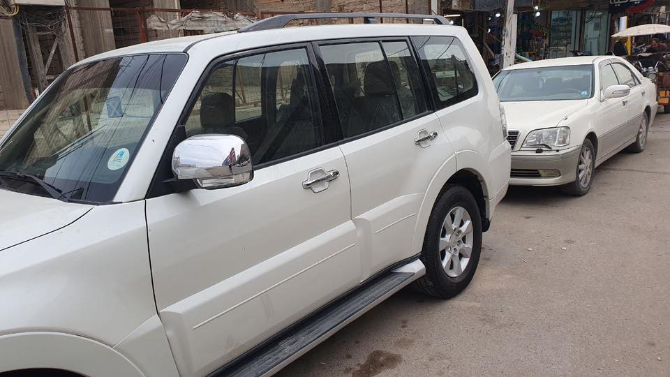 باجيرو حبتور 2010ماشيه 290 مكفوله بيه بارد بالجاملغ الخلفي وتكحيل بالجاملغ الامامي اريد مراوس بسياره ياباني او كوري  مكان السياره نجف حوفه الرقم ***********
