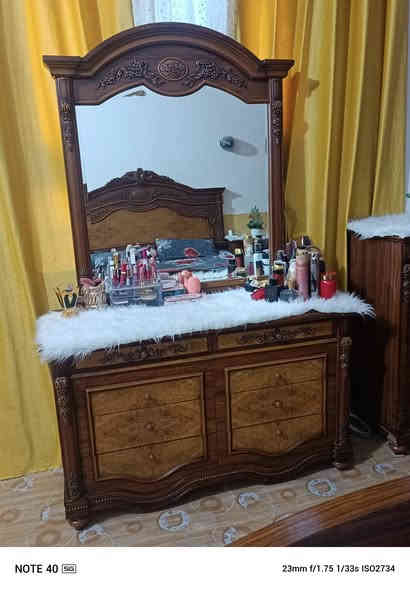 غرفه كويتيه البيع مكاني شطره حي الزهراه وهاذه رقمي ***********
