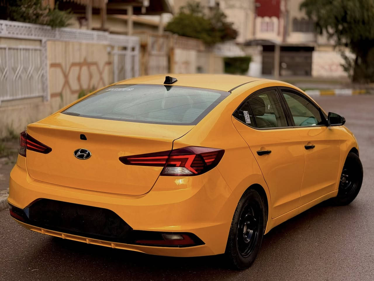 الـسـلام عـلـيـكـم 👋
 
هـيـونـداي الـنـتـرا 🚖

الـمـوديـل : 2020 

فـول مـواصـفـات عدا فتحة السقف

كير :ATM محور 

لونها : اسود اصل ⚫️

_________________الـمـواصـفـات _________________

لايـت 4 عـدسـات
بـــگ لايـت لـــد
كـشـنـات جـلـد لـون رصـاصـي
كـشـنـات كـهـربـاء 
تـحـكـمـات سـتـيـرن
نـضـام ABS تـوقـف ذاتـي
بـصـمـة تـشـغـيـل
بـصـمـة ابـواب
تـدفـئـة وتـبـريـد مـقـاعـد 
كـامـيـرا خـلـفـيـة
اشـايـر بـألـمـري
حـسـاسـات امـامـيـة وخـلـفـيـة
مـحـركـ 2000

_____________________________________________

وبـعـد بـيـهـا هـواي مـواصـفـات

شاد الها منضومة غاز 
مـكـانـي بـغـداد تـقـاطـع الـنـهـروان 

الـرقـم : ***********

الـسـعـر : 128 وبيها مجال 💸
