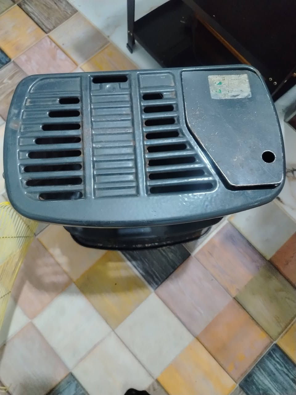 سلام عليكم صوبه نفطيه البيع 40 نضيفه الله شاهد بس ما بيه شبجه هاي شبجه اني عايفهه له هيج  هذا رقمي ***********
