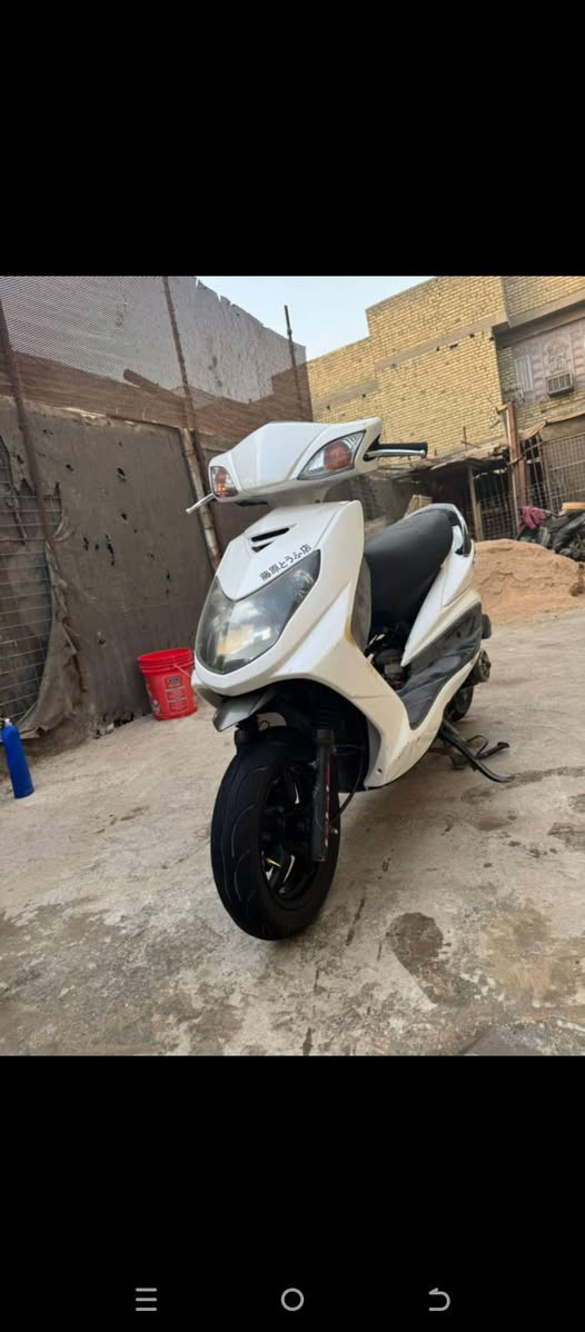 السلام عليكم دراجه سكنس فحل مكفوله برغي ما مبدل السعر 700 وبيهه شويه مجال الشراي يتصل ***********
