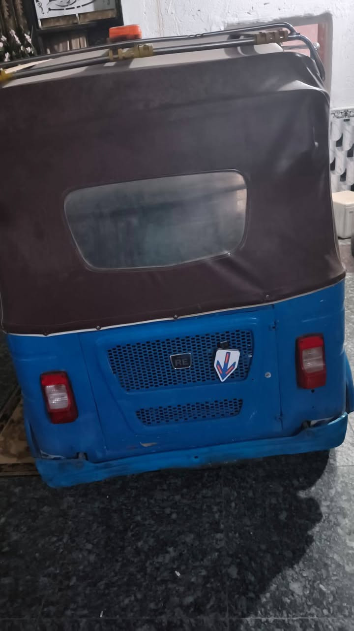 اسلام عليكم تكتك للبيع مديل 21اوراق أصولي التواصل والاستفسار ***********
