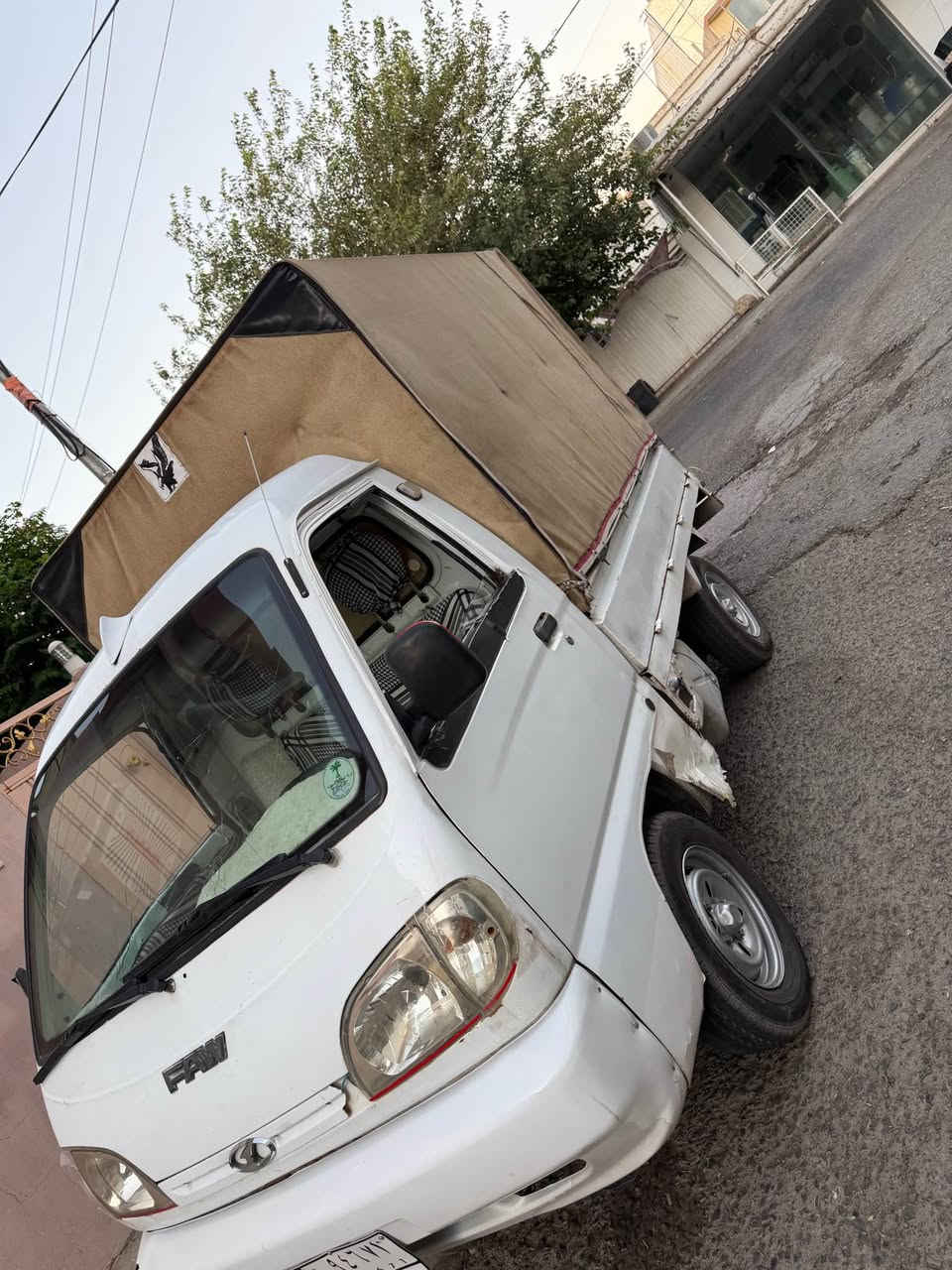 فاو مۆدێل ٢٠٠٦
سەیارەکە مەنەفێستە 
بەشەرتی ئەوەی ماڵی کەس نەبێت و پارەی کەسی تیا نەبێت 
گێڕ و مەکینە و ئەکسلی بەشەرت 
لایت زینۆن ئیشارەت هەموو گیانی ئیش ئەکات 
تەجیل و موکەبەرەی مەزبوتە 
چوار تایەو ویلی لۆکی لەژێرە 
سەیارەکە مالی دۆستە زۆر بێکێشەیە پارەی کەریم کابانێکیش نیە ماڵی کەسابەتە 
سعریشی خوار هەموو بازاڕ
١٥ گەڵاو مەجالێکی برایانە 
شوێن سلێمانی 
ئەگەر موشتەریت تەلەفون بکە جوابی مەسج نایەمەوە 
***********
واتسئەپی لەسەرە السليمانية, العراق
