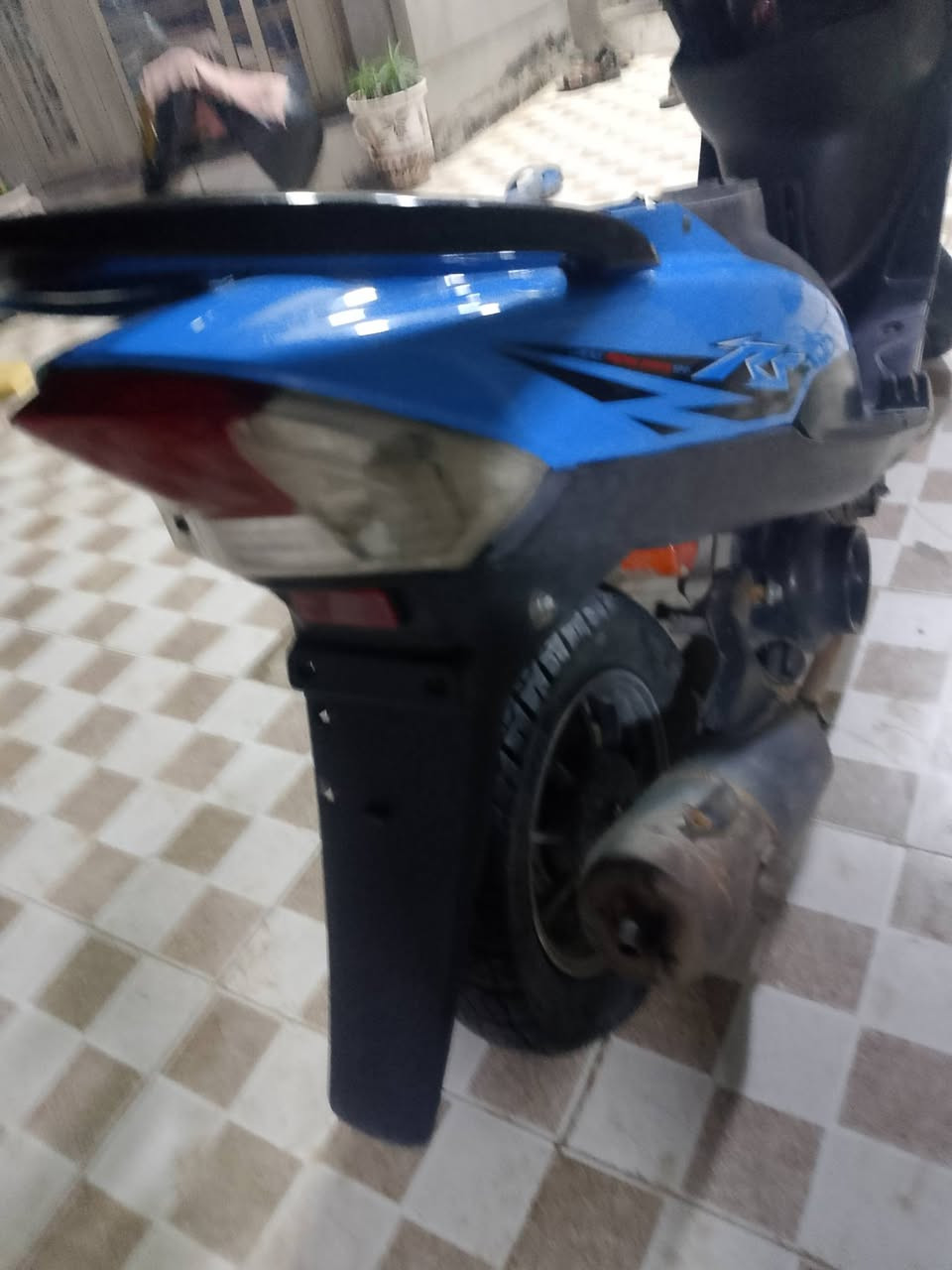 سلام عليكم ماكس عدله للبيع كامله مفتوحه بوشه49 مكاني حله شارع الكورنيش حي صحه ***********
