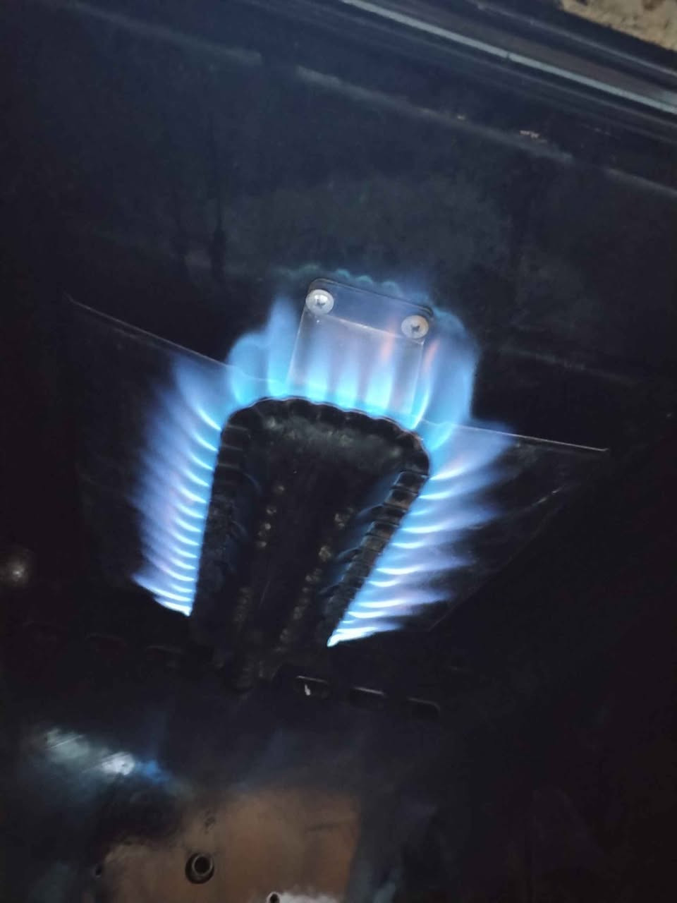 طباخ اربع عيون مصري كلش نضيف كله شغال السعر ١٢٠ بي مجال قليل العنوان كوت حي الجهاد قرب مدرسة رمضان الرقم *********** دهل اوران, واسط
