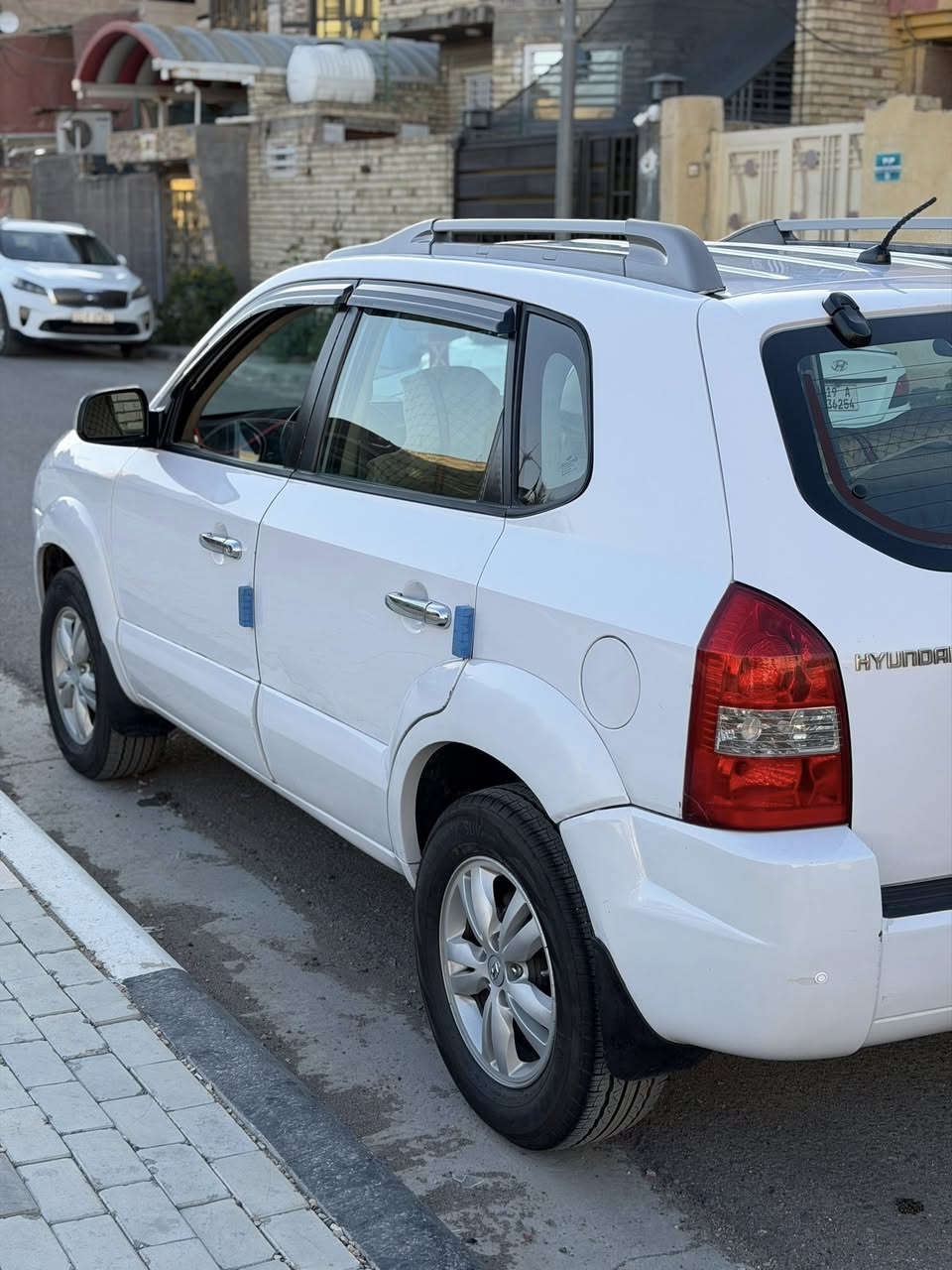 سيارة توسان 2009 

وارد خليجي محرك 2000

تخم تايرات جديد
شاشة ايباد 

تبريد تدفئة

سيارة بإسمي وماناقصهه اي شي

وكلشي موضح بالسونار وي الصور 
رايدهه 115 وبيهه مجال بسيط 

***********

مامتواجد عالفيس
