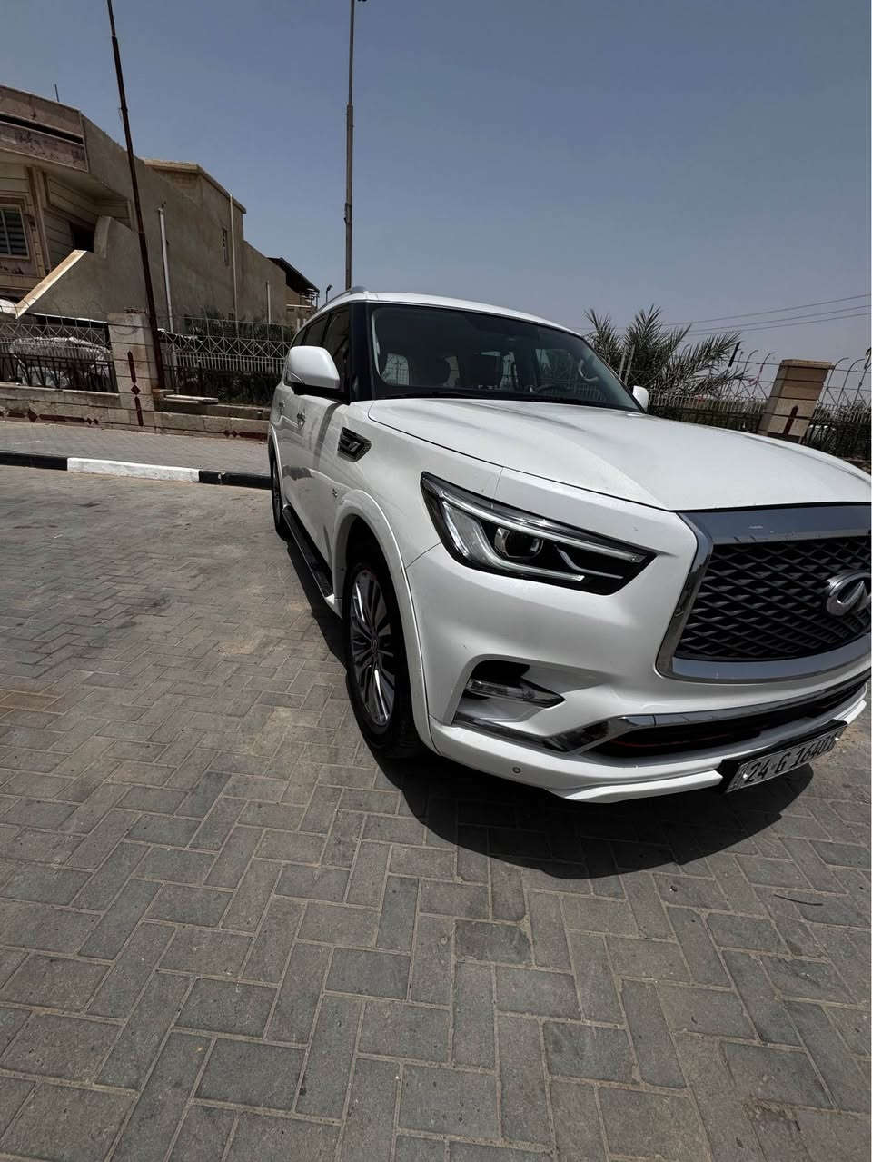 نيسان انفنتي  QX80 (2019)
-خليجي  وكالة المهند بدون صبغ | فقط ملاحظات بسيطة بالدعامية الخلفية + صبغ دعامية الامامية.
-بارد على كد المكان المؤشر في الصور فقط.
-كير مكينة كلة كفالة.
-ممشى 96000  كم قابل للزيادة.
-باسمي سيارة رقم دهوك شرط تحويل .
موصفات: 
-رادرت 
-كامرات 360 
-تدفئة  بل كشنات 
-حساسات امامية خلفية 
-تحديد مسار  
-3 قطع تبريد 
-سلايد 
-شاشات امامية خلفية 
-تحكم تبريد منفصل خلفي 
-طوي كشنات كهربائي 
-خزن في كشنات 
-تحكم وضعيات القيادة 
-صندوق كهربائي
-مكان السيارة / البصرة
-للبيع او مرواس مع بيك اب حصراً
السعر 304 ورقة وبيها مجال.
للتواصل *********** البصرة, العراق
