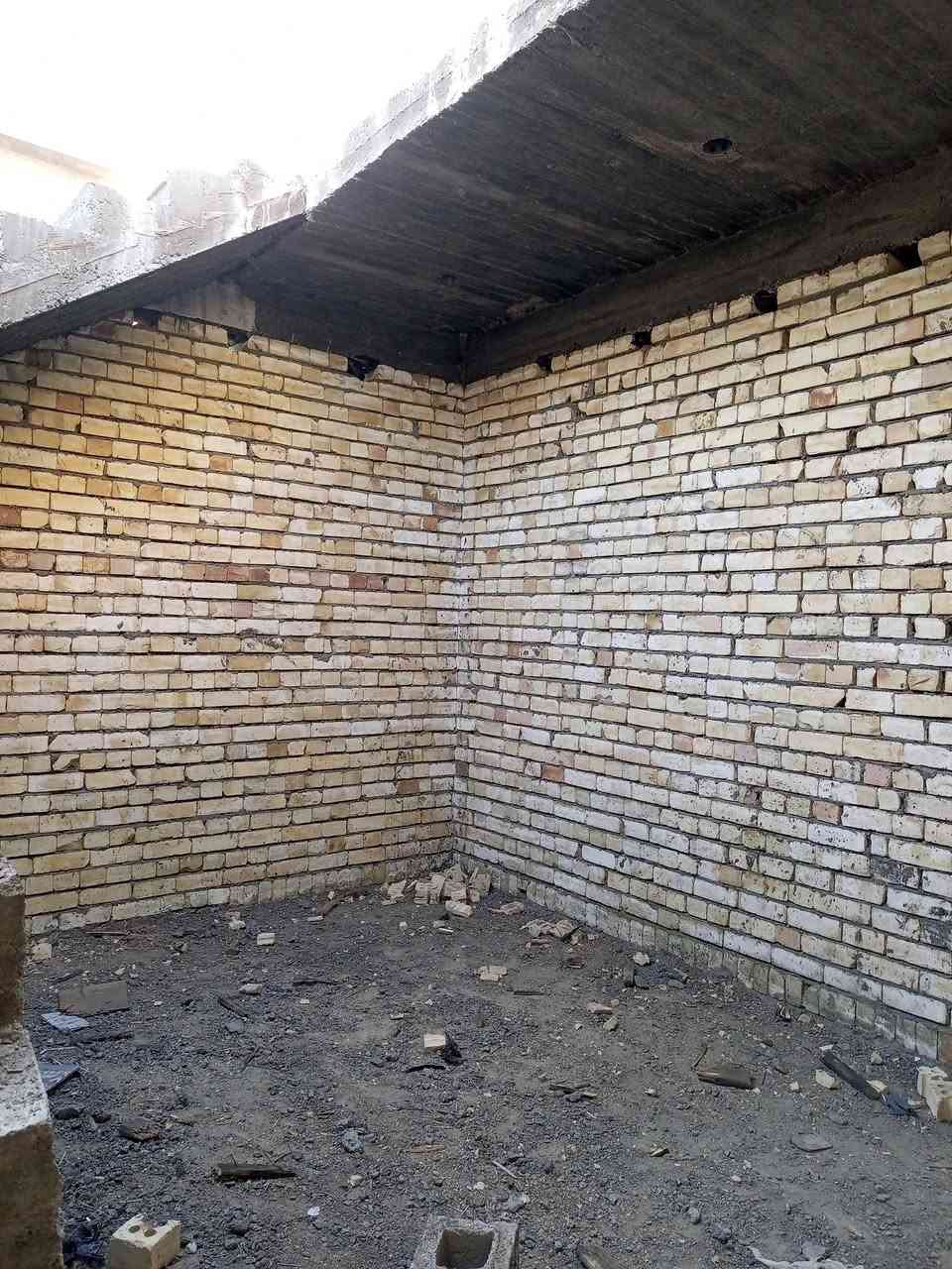 سلام عليكم مشتمل للبيع حي ذويب ألأول (١٢٠م)بناء طابوك نزال ٣٠ أساس رفت جاهزماء+كهربا +مجاري معه تك رمل +٦٠٠ بلوكه قريب الشارع موقع جيد (***********)
