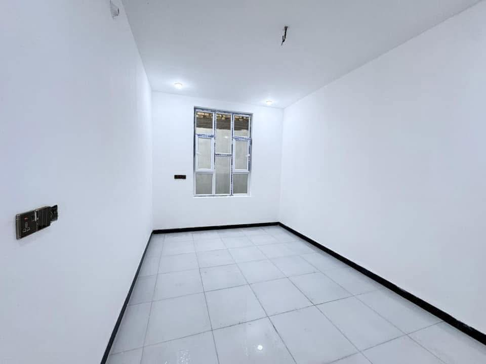 دار للبيع - حي التقية الثالثة 
150 م2 
- بناء حديث - قرب مجمع الروان . 

🟣الطابق الاول 
غرفتين - صالة معيشة - أستقبال - مطبخ - مجمع صحيات 
🟣علمًا ان الدار ما مسكون زيرو 2025 . 

🟣 موقع مميز 

للأستفسار اتصال او واتساب 
***********
