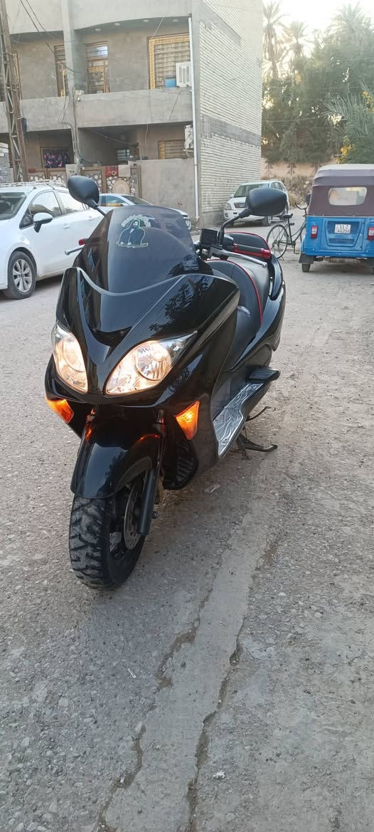 سلام عليكم للبيع فورزه بصمه صفر 8 مكفوله جديده رمبه كله شغال مابيها اي نقص ابد مكينه بلادي عل وضع شركه نعومه فول 6كير سبورت وعادي كفر بلادي قطره صبغ مابي دراجه ماشيه 45 تخم تايرات جدد دبلات نضيفه سعر 8 ورقات بيها مجال لشراي بغداد زعفرانيه ***********
