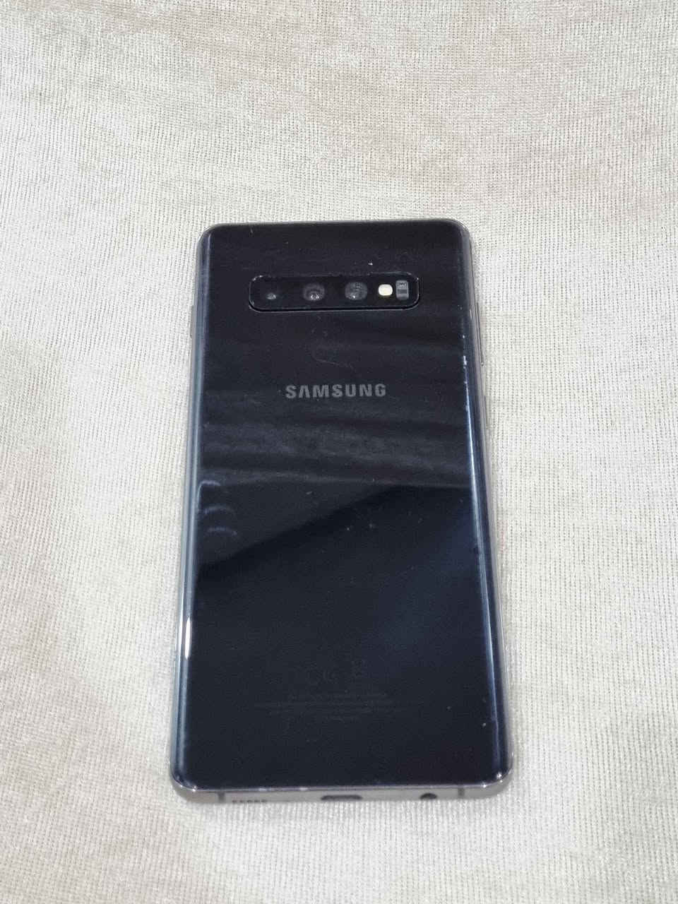 S10+ 1 Tera 
گالاکسی S10+ Plus 1 Tera
تەنها شوشەی شاشەکەی شکاوە بێ کێشە هەموو شتێکی ئیشەکات بەشەرت 
هارد ١ تێرا
رام ١٢ 
نرخ: ٢١٠ هەزار السليمانية, العراق


**إذا كنت صاحب هذا الإعلان وتريد حذفه لأي سبب، رجاءا أرسل رسالة إلى الدعم الفني**