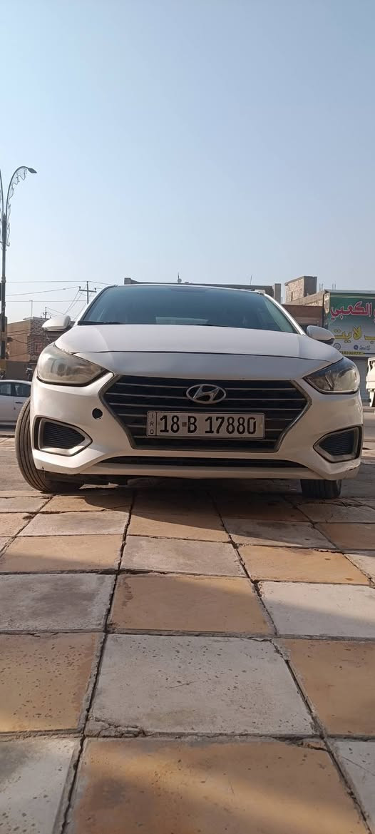 السلام عليكم 
اكسنت موديل 2022 وارد امريكي 
حادثهة جاملغات خلفية وقبق جنطة وبنيد مبدل 
الكير مكفول والمكينة بيهة خيط بخار 
السيارة رقم بابل السنوية لل29
..................
السعر 115$ ورقة وبيهة مجال حك الجية 
..................
السيارة بلحلة 
للتواصل على الرقم 
***********
