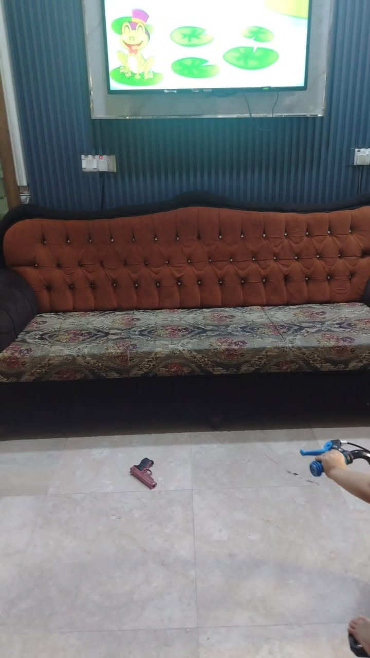 ديوان احمر ٣٠ مستعجلين ع بيع ١٠ مقاعد


**إذا كنت صاحب هذا الإعلان وتريد حذفه لأي سبب، رجاءا أرسل رسالة إلى الدعم الفني**