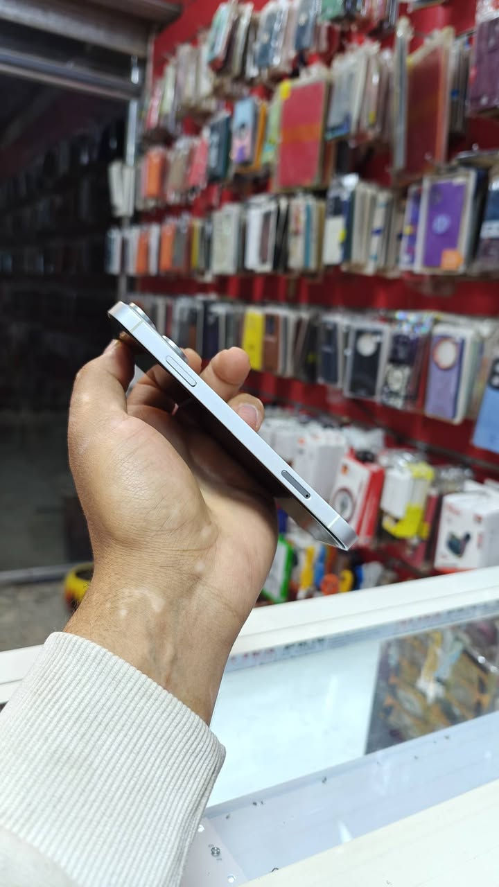 سلام عليكم
ايفون XR محور 17برو 
شغل درجه اولى 
ذاكره 128
بطاريه 77
كله مكفول شرط فقط فيس ايدي متوقف 
سعر 180 الف


**إذا كنت صاحب هذا الإعلان وتريد حذفه لأي سبب، رجاءا أرسل رسالة إلى الدعم الفني**