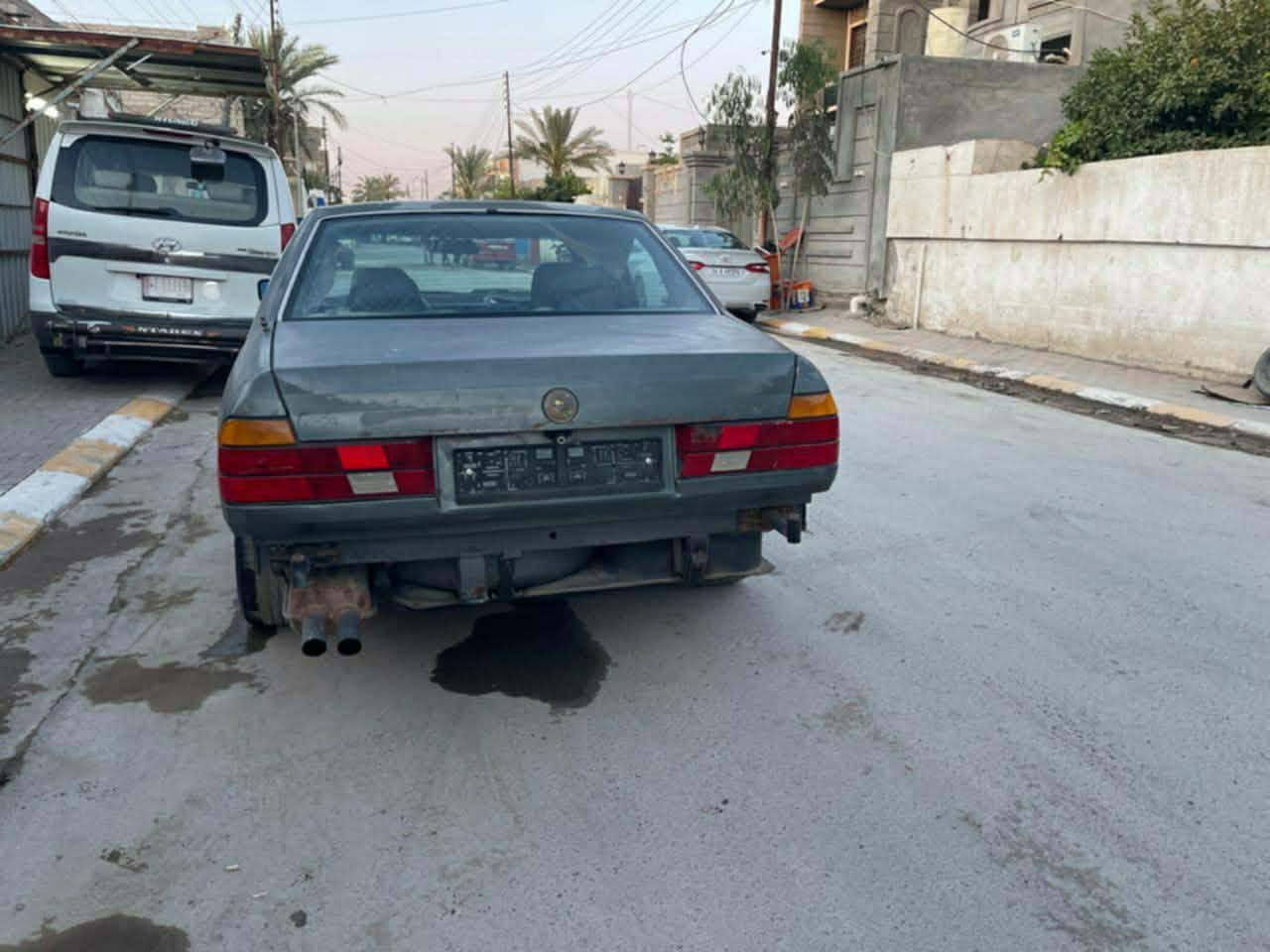 بيم موديل 1992 محرك وكير مال حاويه كهربائيات كلها شغاله دواخله حلوه بلاديه  جدد رقم فحص صلاح الدين العنوان السعر {30} سامراء للاستفسار ***********
