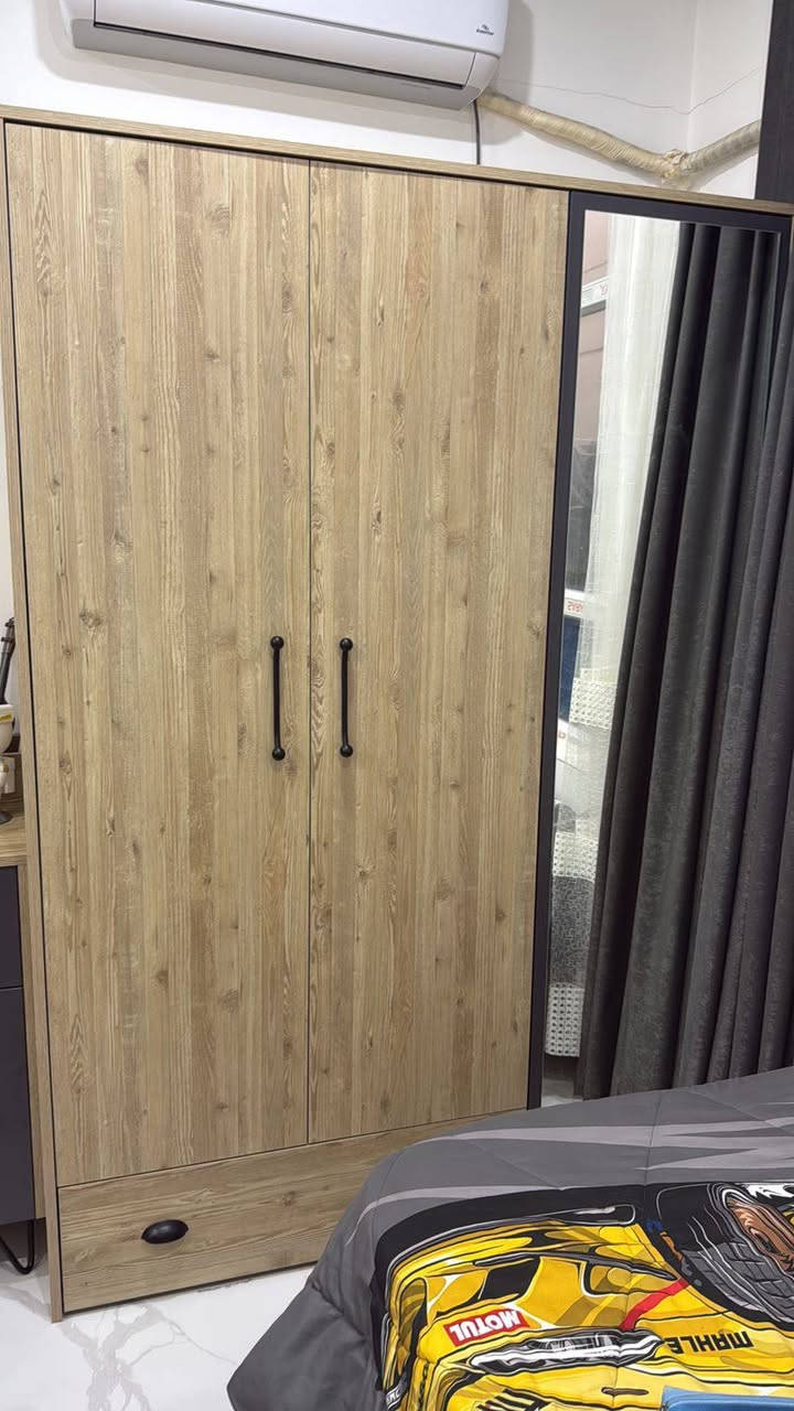 غرفه نوم مع غراظ بيت للبيع كلمن وسعره الاتصال على الرقم ***********
