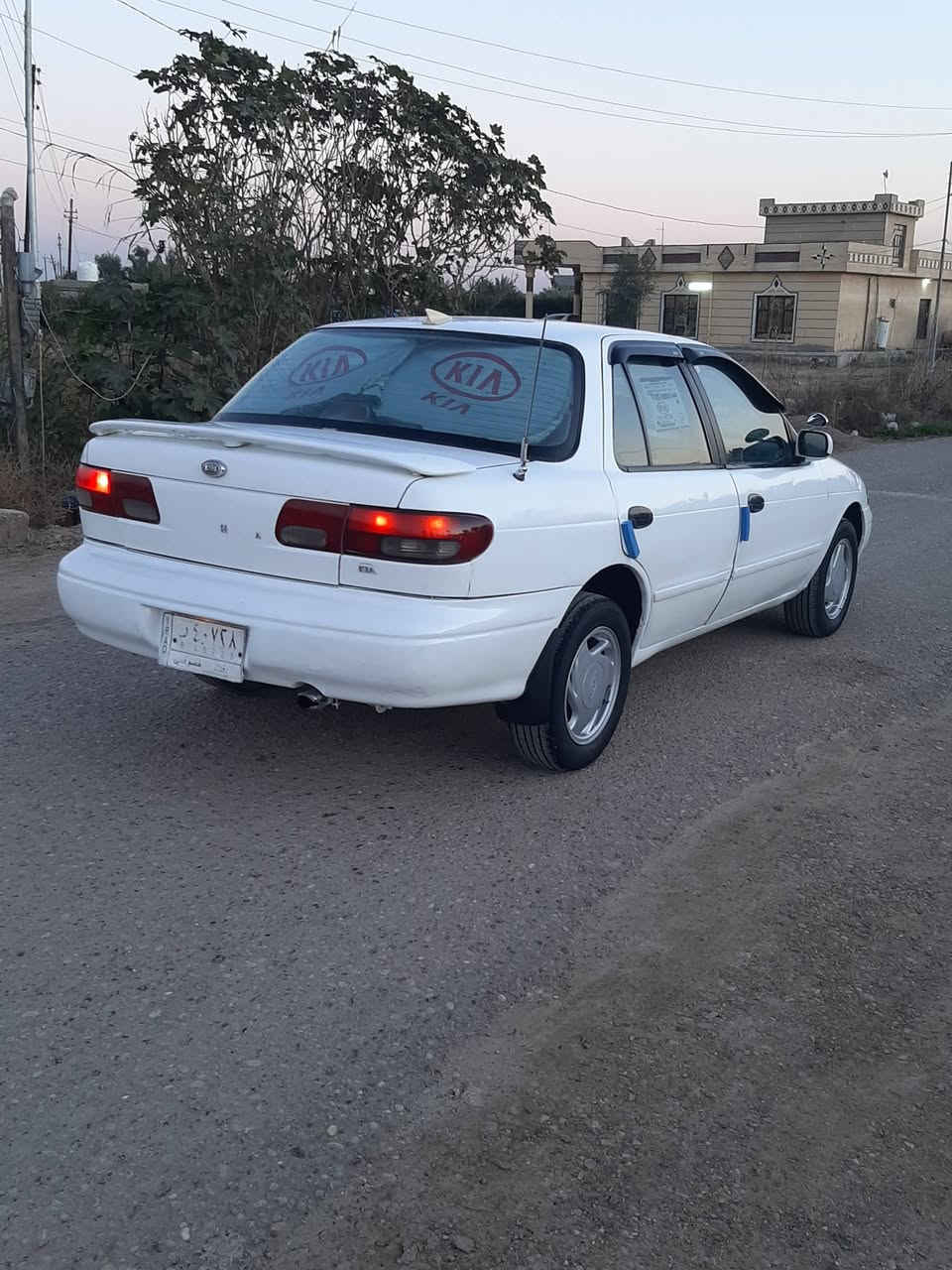 السلام عليكم كيا سيفي للبيع موديل 96 سياره بلاديه ما نقصها اي شيء مكان السياره بغداد ابو غريب السعر المطلوب 42 وبيها مجال )( *********** )( ***********
