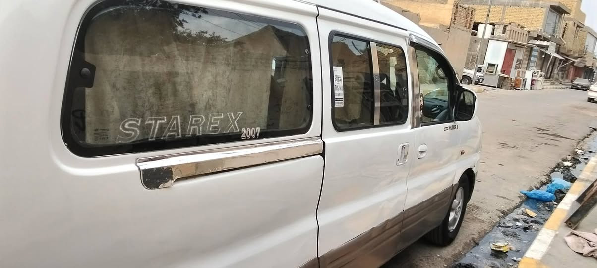 ستاركس مفتوح الفين ٧ سنويه ٢٧ راعيه يمي رقم الماني كربلاء مكينه بيه تبخير قليل كير جديد باتري جديد منضومت زنون  شواصي حلوا مصبوغه حزام ضربه مابيه خليجيه فول مدوشمه كاعيه وتنته وكشنات جلد العنوان الناصريه السعر ٦٨ قفل كل تفاصيله هاي *********** مروس بتكسي
