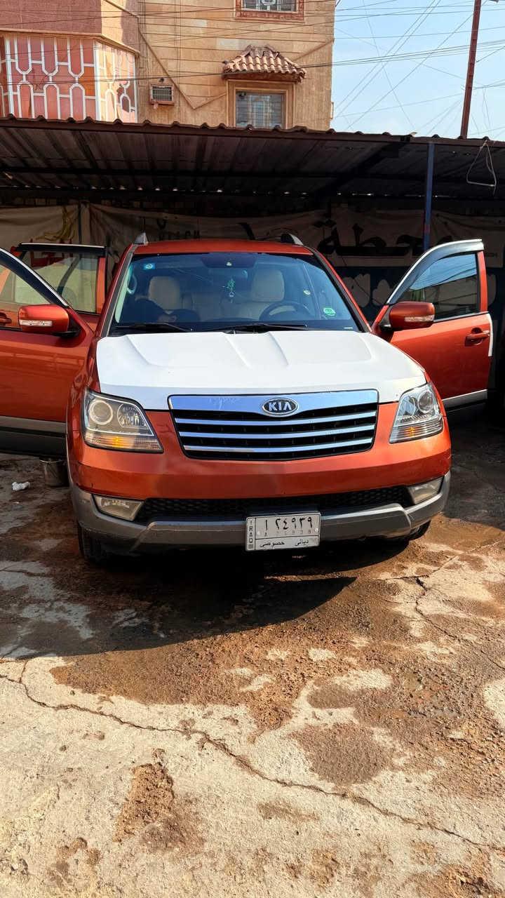 مهافي 2009 مكفولة عدا شبر بارد بالجاملغ الايمن 
بصمة 
تشغيل عن بعد 
حساسات خلفية 
اشاير 
كامرة 
شاشة 
السيارة بلادية اي نقص مابيها 
*********** عمارة, ميسان
